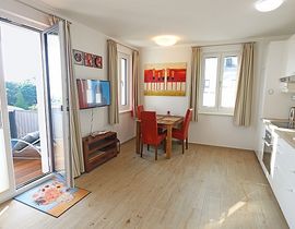 Villa Düne Whg. 14 mit Balkon/Meerblick & Sauna