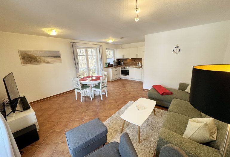 Wohnzimmer der hellen und freundlichen Wohnung