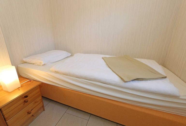 1. Schlafzimmer mit Einzelbett