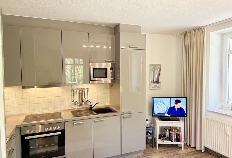 Küchenzeile mit Geschirrspüler Küchenzeile mit Geschirrspüler