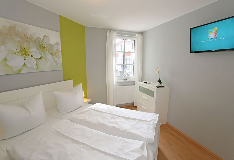 Schlafzimmer mit TV Schlafzimmer mit TV