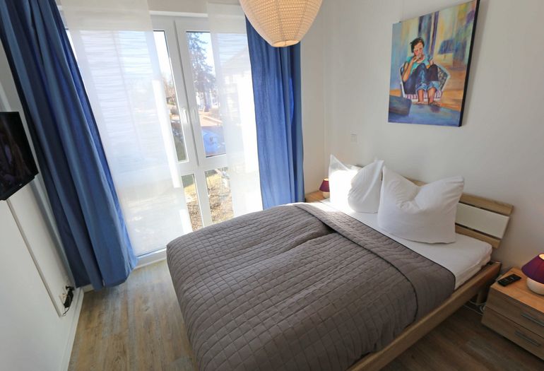 2. Schlafzimmer mit Doppelbett