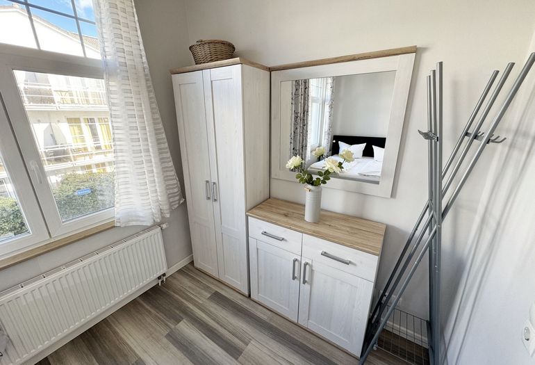 Schlafzimmer mit Sideboard Schlafzimmer mit Sideboard