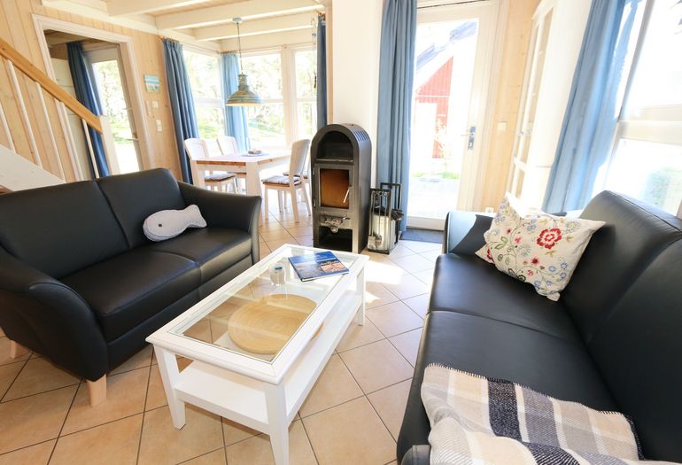 Ferienhaus Sandkörnchen - auch ein Kaminofen sorgt für wohlige Wärme Ferienhaus Sandkörnchen - auch ein Kaminofen sorgt für wohlige Wärme