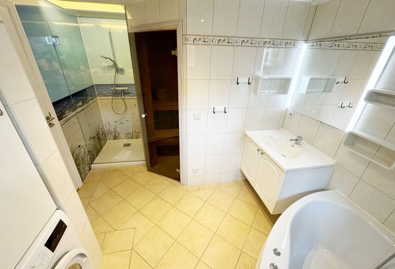 Badezimmer mit maritimer Dusche Badezimmer mit maritimer Dusche