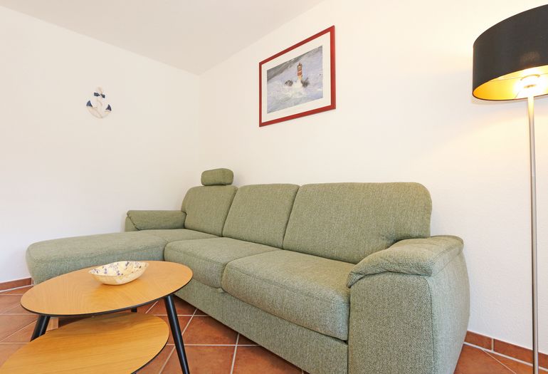 Der Couchbereich der Ferienwohnung