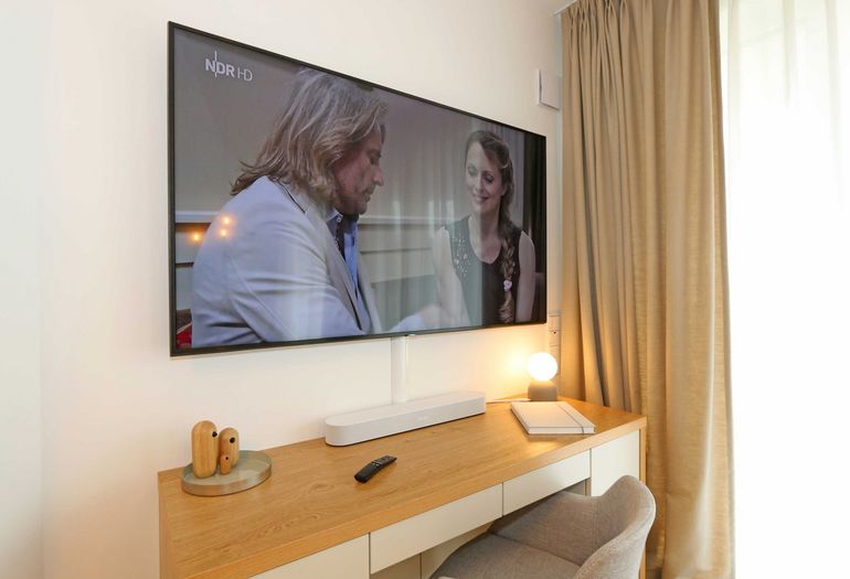 Smart-TV mit Account für Netflix, Amazon Prime und Spotify