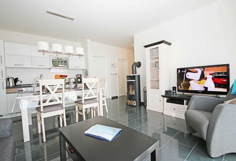 Wohnbereich mit Kamin