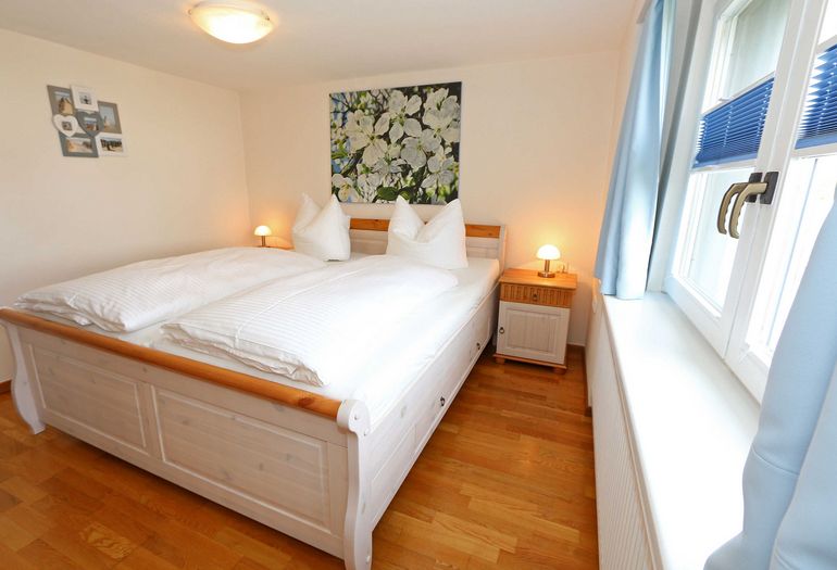 Schlafzimmer mit Doppelbett Schlafzimmer mit Doppelbett