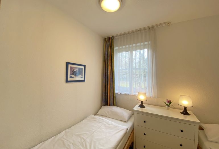 2. Schlafzimmer mit Einzelbetten