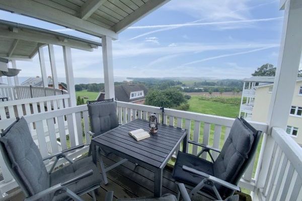 Haus Rügenscher Bodden Whg. 09 mit 2 Balkonen & Meerblick Haus Rügenscher Bodden Whg. 09 mit 2 Balkonen & Meerblick