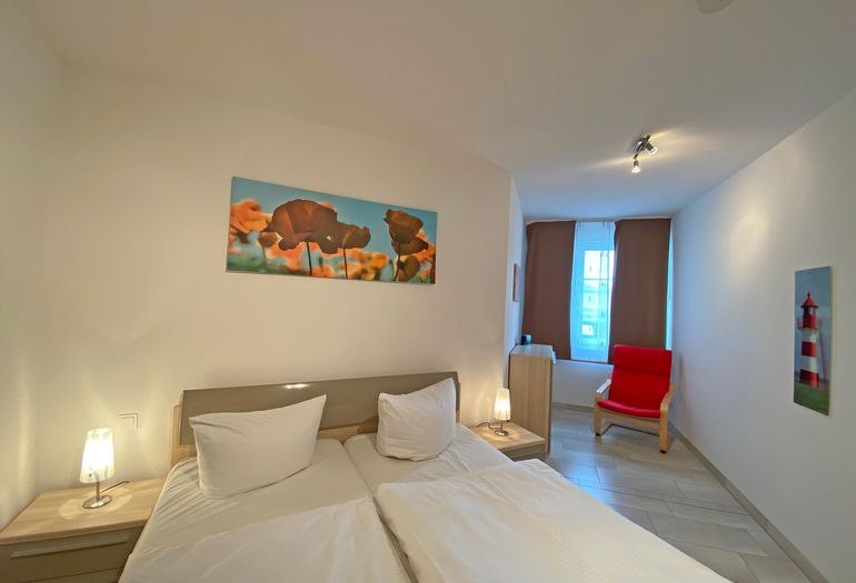 2. Schlafzimmer mit Relax Sessel 2. Schlafzimmer mit Relax Sessel