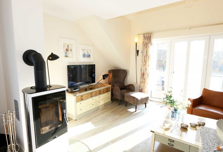 Wohnbereich mit Kamin Wohnbereich mit Kamin