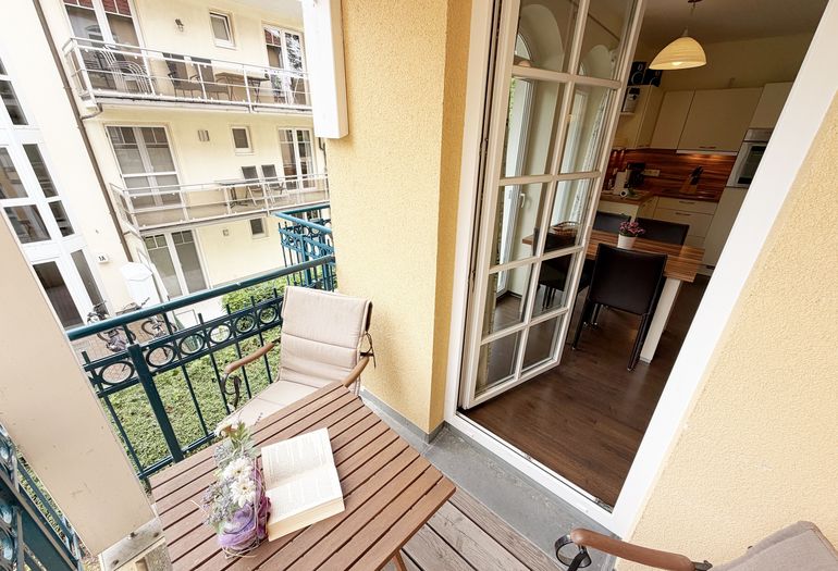 Kurparkresidenz Baabe Whg. 08 - Balkon zur Kurparkpromenade Kurparkresidenz Baabe Whg. 08 - Balkon zur Kurparkpromenade