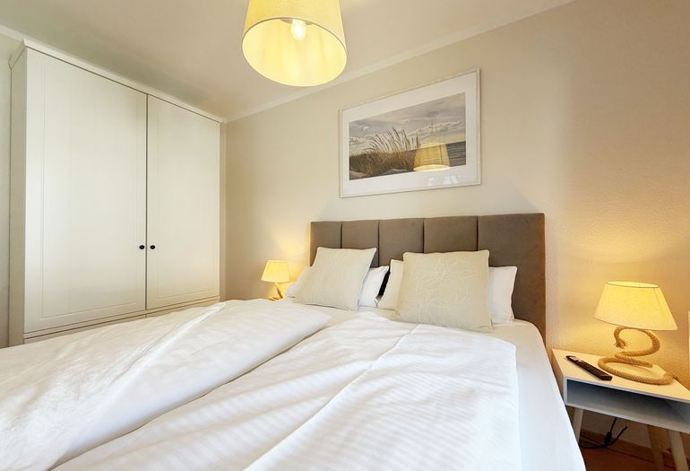 1. Schlafzimmer