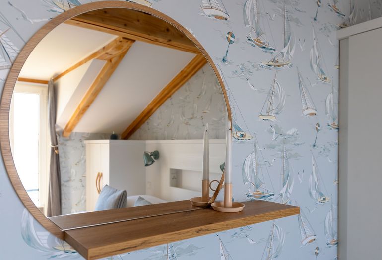 Spiegel im Schlafzimmer