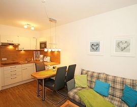 Haus Meeresblick Baabe - A 3.15 Steuerbord mit Balkon
