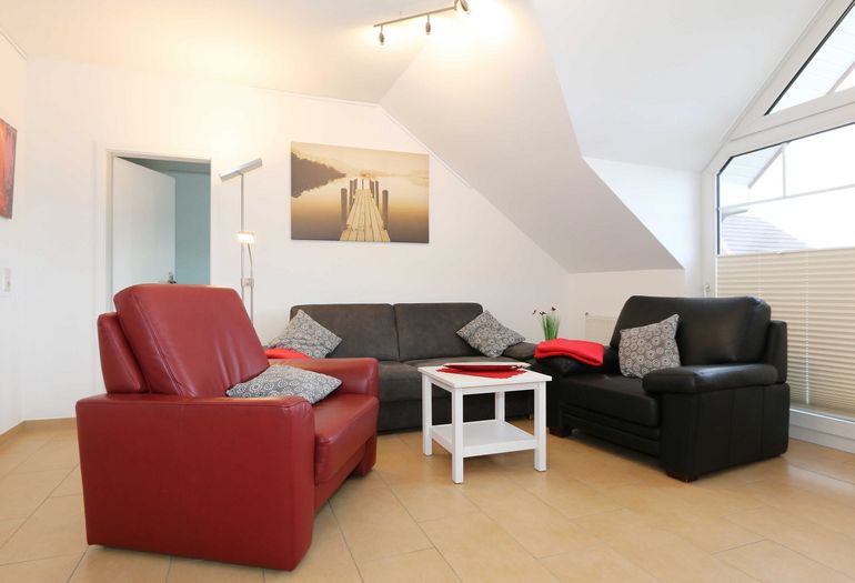 Wohnzimmer mit gemütlichen Sesseln Wohnzimmer mit gemütlichen Sesseln