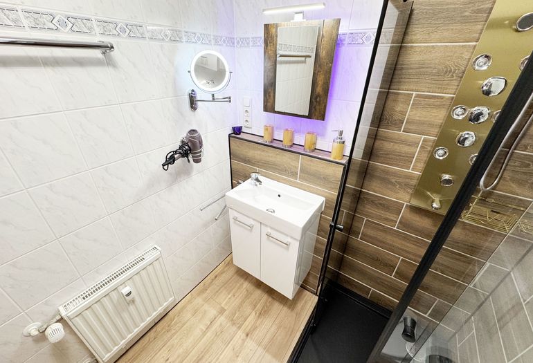 modernes Duschbad modernes Duschbad