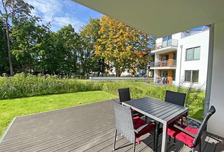 bestuhlte Terrasse in ruhiger Lage bestuhlte Terrasse in ruhiger Lage