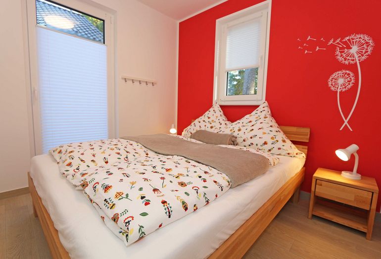 1. Schlafzimmer mit Doppelbett 1. Schlafzimmer mit Doppelbett