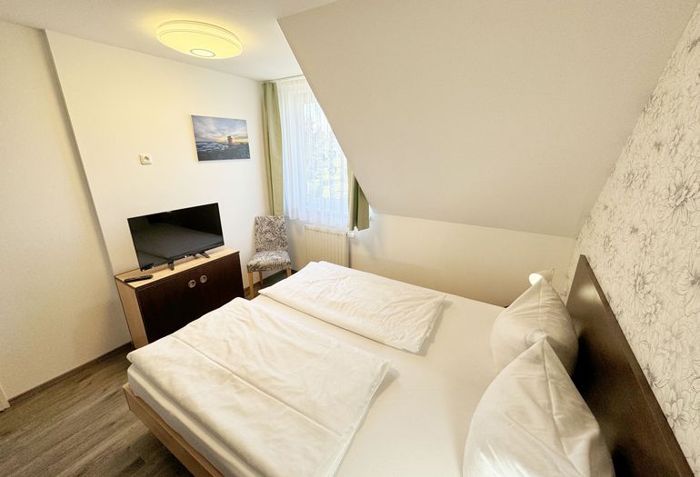 2. Schlafzimmer mit Doppelbett 2. Schlafzimmer mit Doppelbett