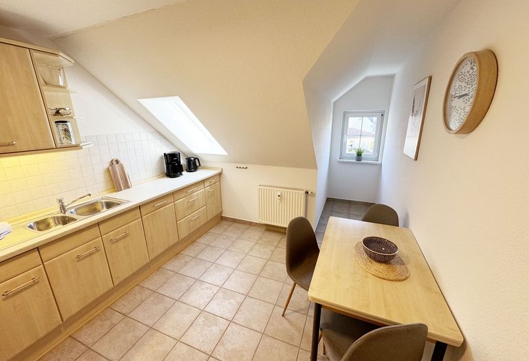 separate Küche mit Essbereich separate Küche mit Essbereich