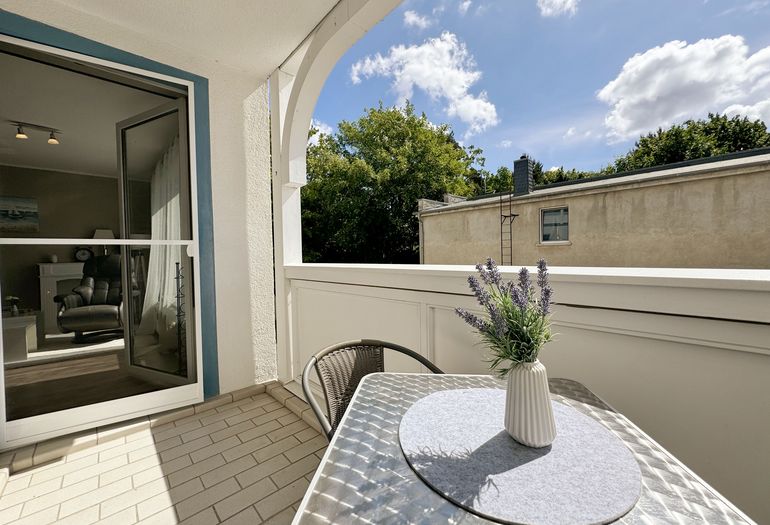 Balkon vom Wohnbereich zu erreichen