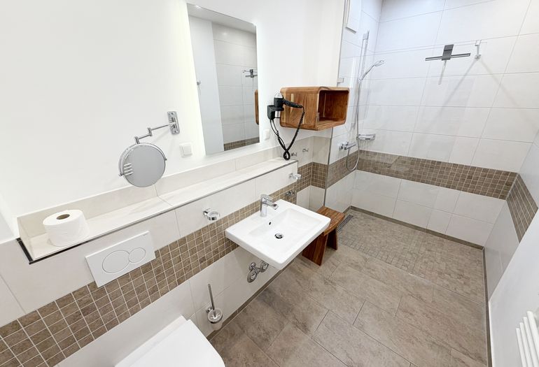 Haus Sterntaucher Whg 06 - Badezimmer Haus Sterntaucher Whg 06 - Badezimmer
