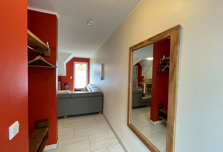 Flur mit Spiegel Flur mit Spiegel