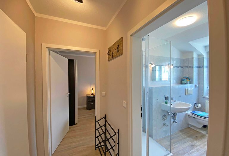 Flurbereich mit Schuhablage Flurbereich mit Schuhablage