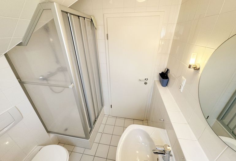 Badezimmer mit Waschplatz Badezimmer mit Waschplatz