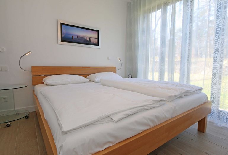 1. Schlafzimmer mit Doppelbett 1. Schlafzimmer mit Doppelbett