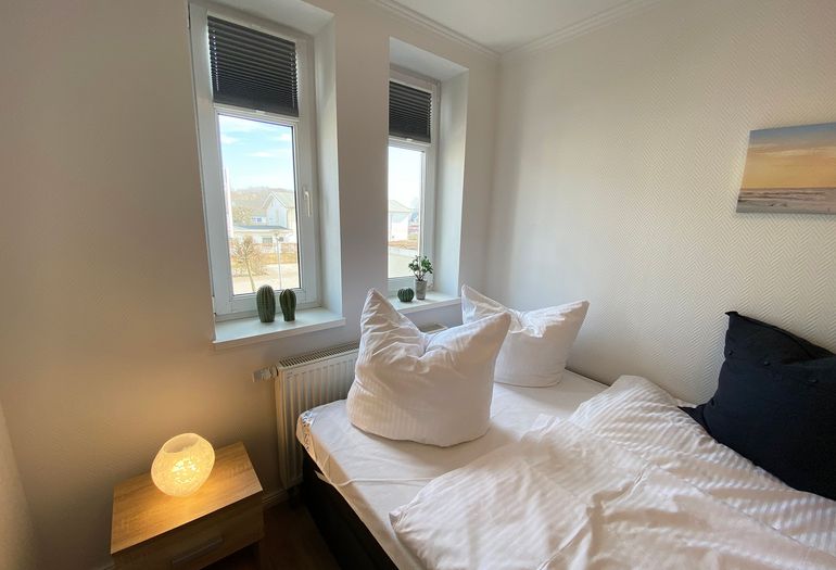 2. Schlafzimmer mit Boxspringbett 2. Schlafzimmer mit Boxspringbett