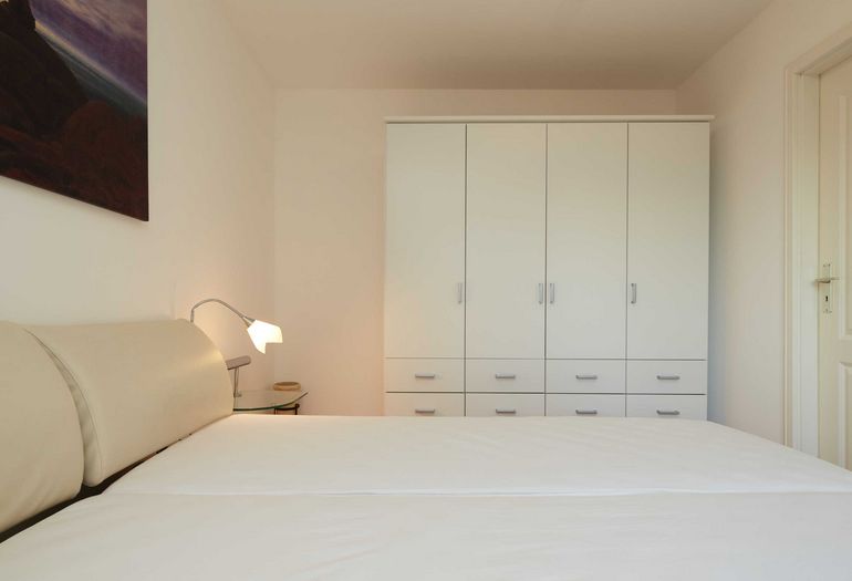 Ferienwohnung Strandstrasse 8/4 mit Balkon Ferienwohnung Strandstrasse 8/4 mit Balkon