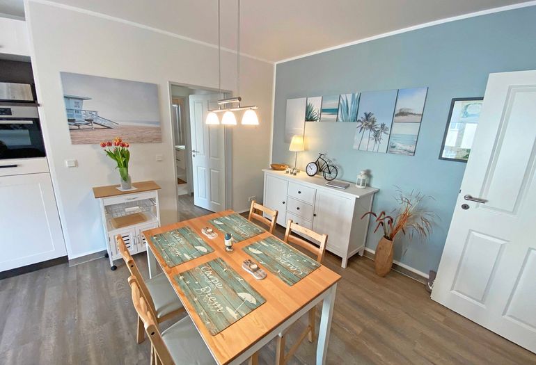 Esstisch für gemütliche Stunden