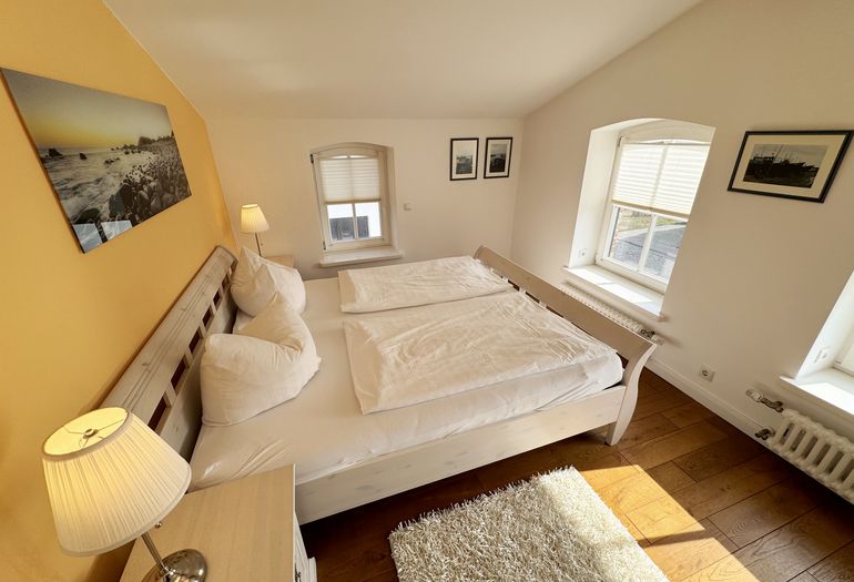 Schlafzimmer mit Doppelbett Schlafzimmer mit Doppelbett