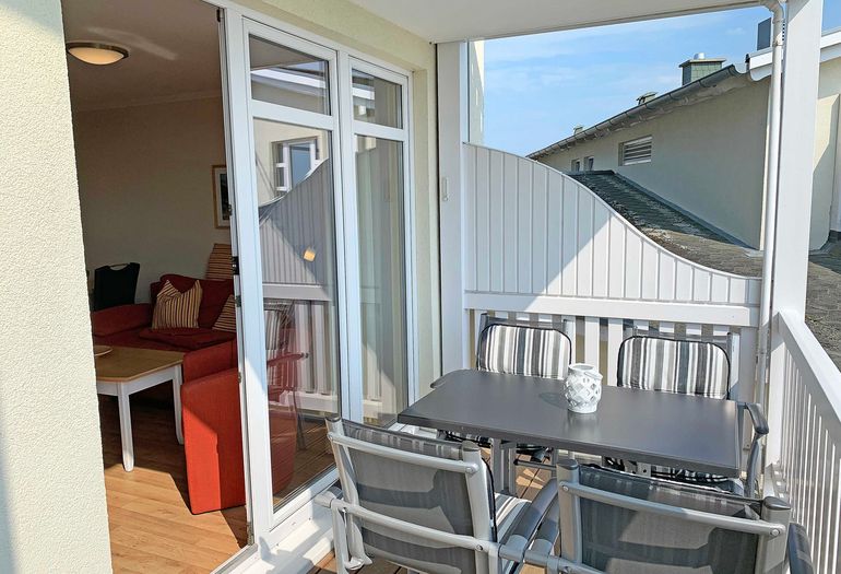 bestuhlter Balkon bestuhlter Balkon