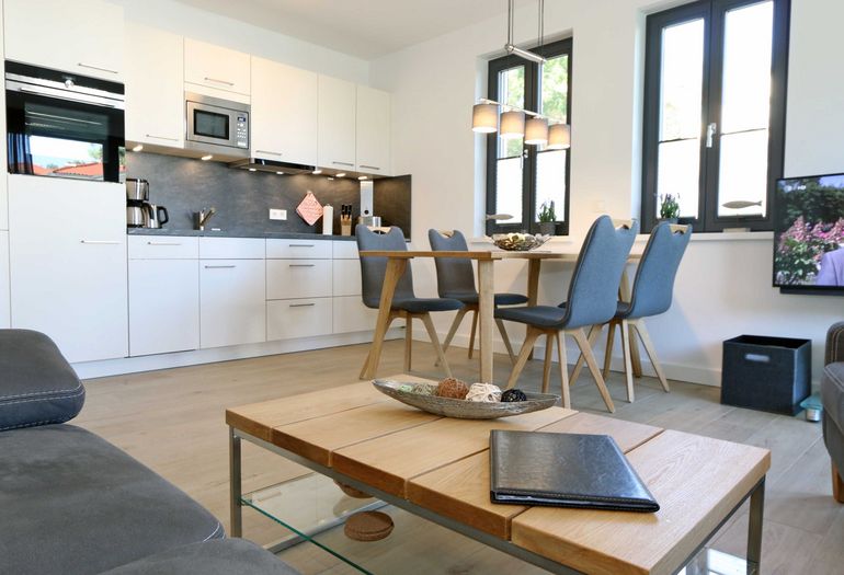 Blick zur Küche von der Couch Blick zur Küche von der Couch