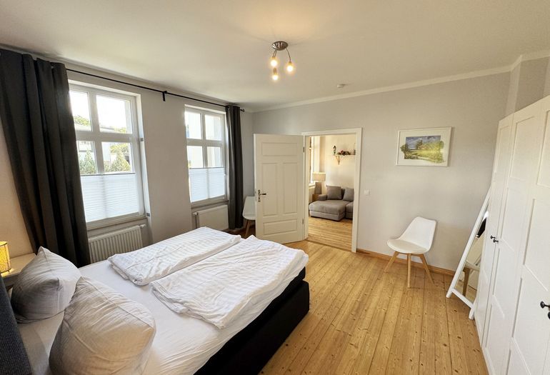 1.Schlafzimmer mit Boxspringbett