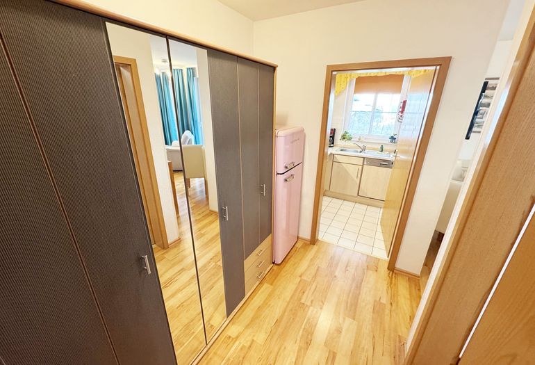 Flurbereich mit Kleiderschrank