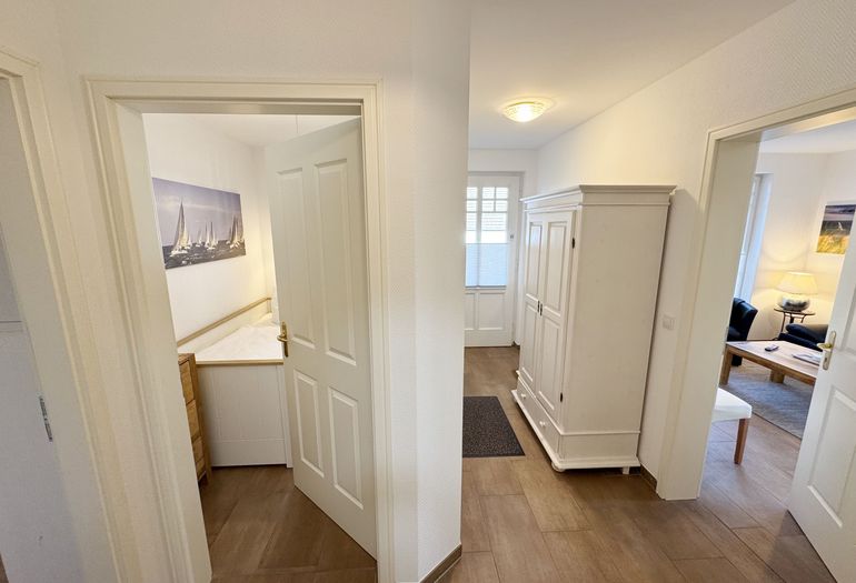 Flurbereich mit Garderobe Flurbereich mit Garderobe