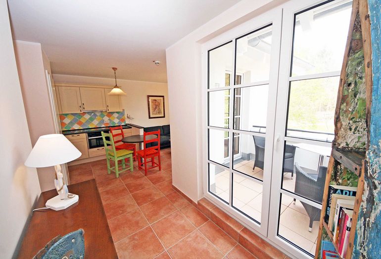 Eingangsbereich mit Blick in den Wohnbereich