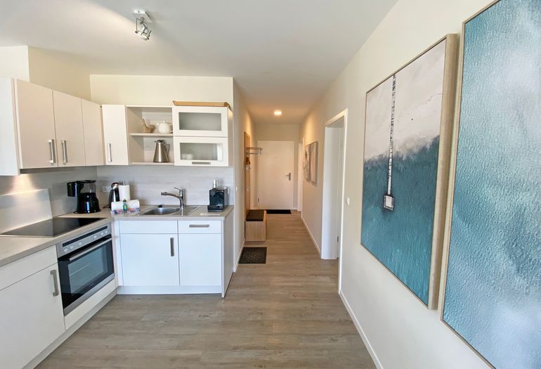 moderne Küchenzeile mit allem was benötigt wird moderne Küchenzeile mit allem was benötigt wird