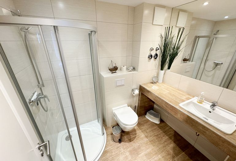 modernes Duschbad
