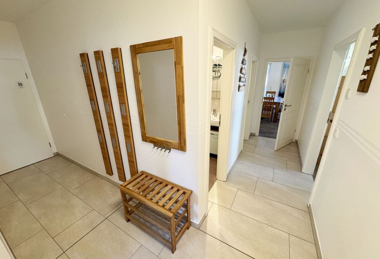 Flur mit Garderobe