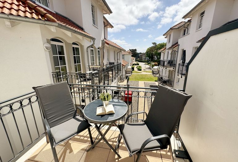 bestuhlter Balkon bestuhlter Balkon