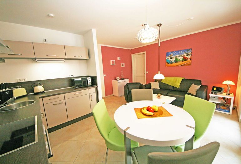 Haus Meeresblick Baabe - A 1.26 Seegeflüster mit Terrasse Haus Meeresblick Baabe - A 1.26 Seegeflüster mit Terrasse