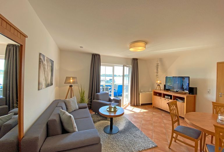 Wohnzimmer mit Couch