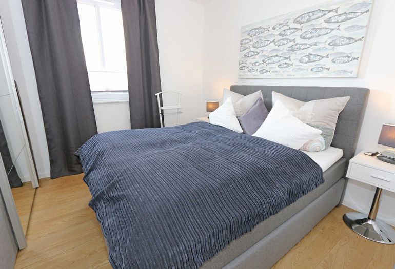 2. Schlafzimmer mit Doppelbett